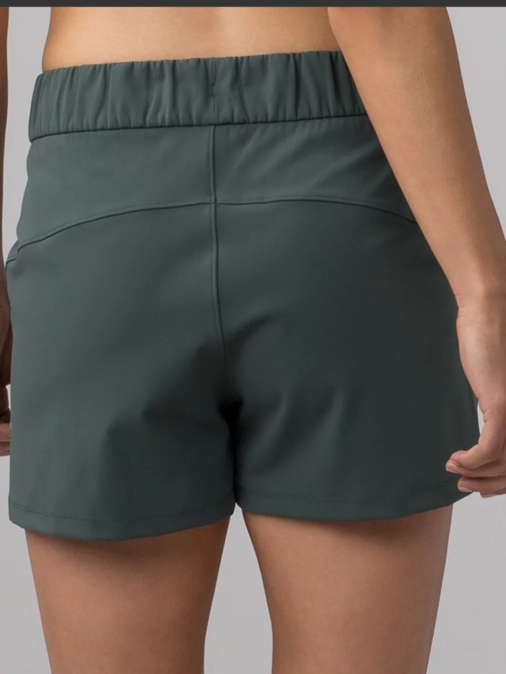 Lululemon On The Fly Short 3'' in Dark Forest Green